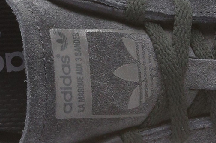 Adidas Bermuda logo